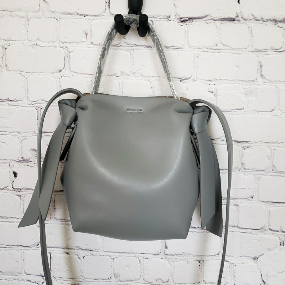 CHINESE LAUNDRY Faux Leather Grey Crossbody Handbag—NWT